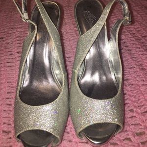 Super sparkely high heels